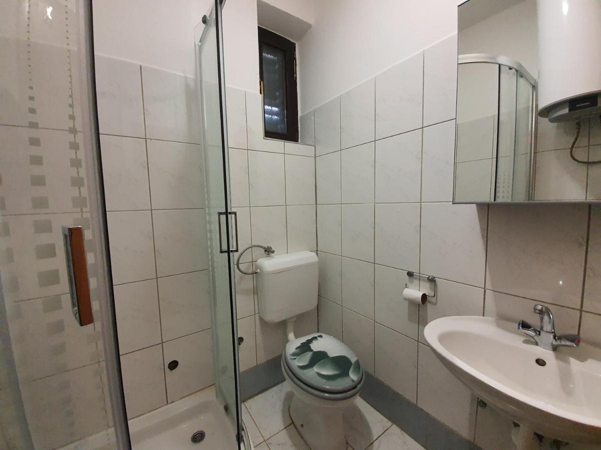 Apartmani Bellevue Вир Екстериор снимка